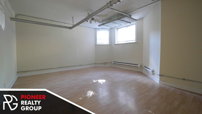 Photo - 4433 N Wolcott Ave