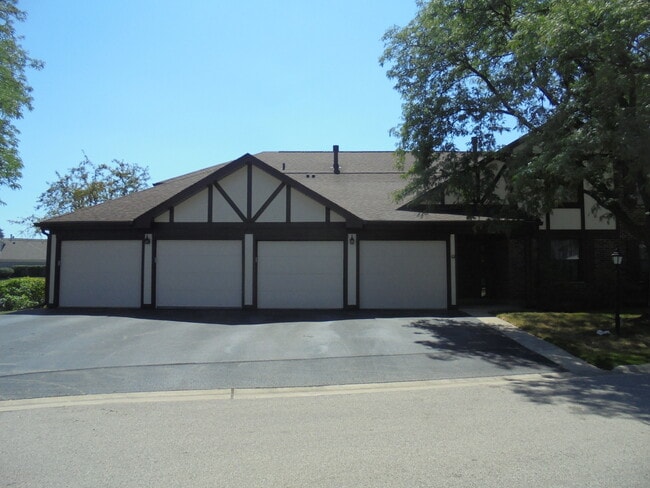 Photo - 1534 Springview Ct Condo Unit B2