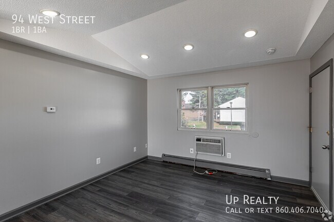 Photo - 94 West St