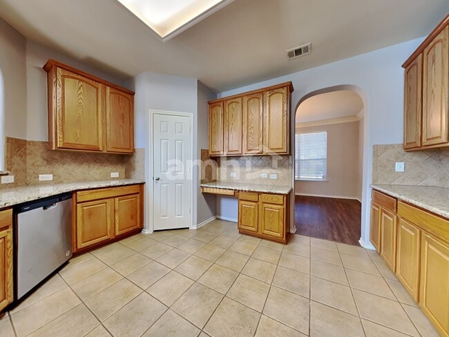 Photo - 2319 Merlin Dr