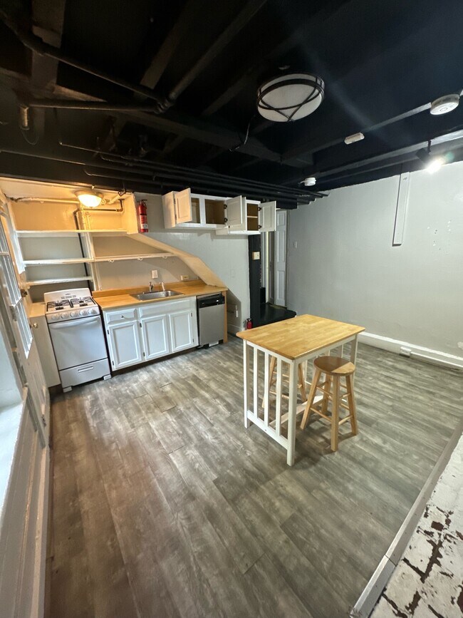 Photo - 2 Champney Pl Condominio