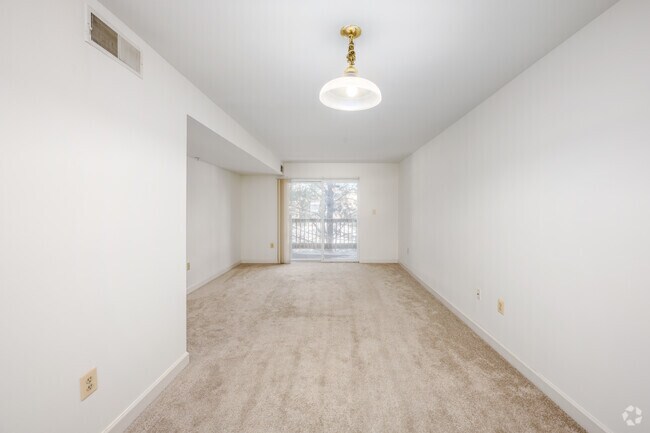 3BR, 2BA - 1,243SF - Dining Area