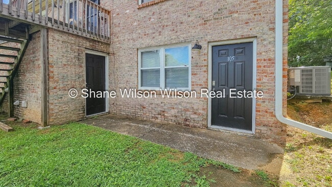 Photo - Cute little 1 BR / 1 BA apartment. Move in special! 1/2 off the first month's rent! Come View t... Unidad 105