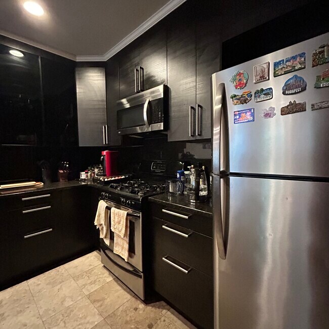 Photo - 1616 Beacon St