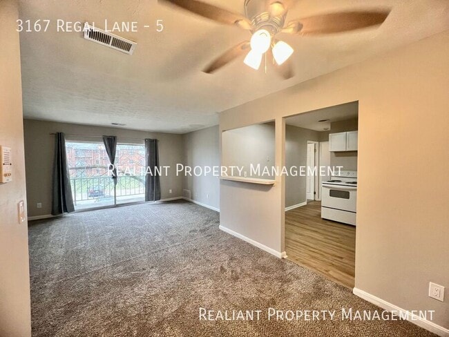 Photo - 3167 Regal Ln Unidad 5