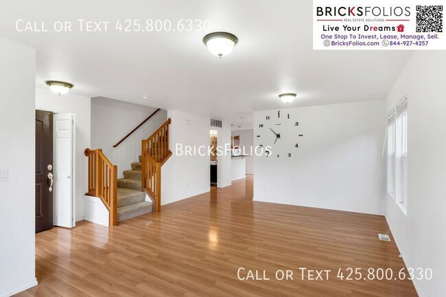 Photo - Discover Your New Home in Redmond Ridge