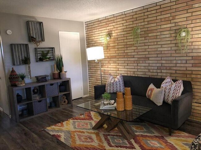 Photo - 247 W Dickson Ave Unit b2