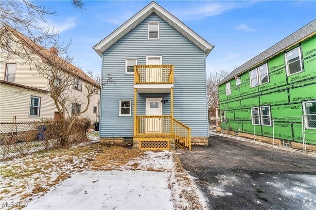 Building Photo - 2209 Hood Ave Unit 2/UP Rental