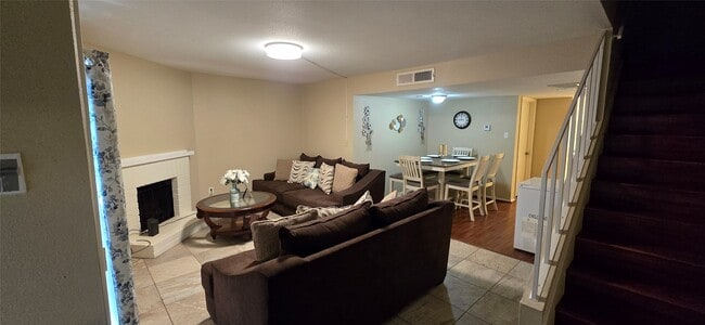 Photo - 7918 Prestwood Dr Unit 18