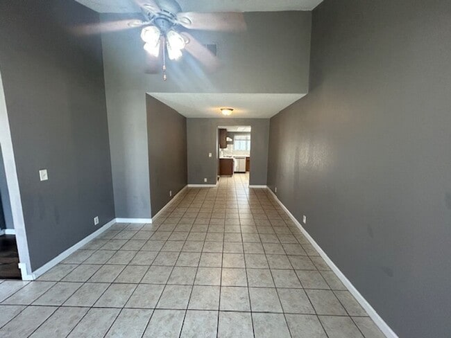 Photo - 2835 E Norman Ave