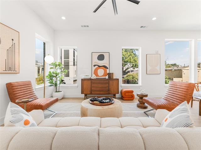 Photo - 2019 N Prairie Ave Unit 206