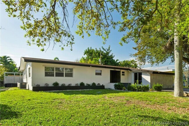Photo - 19340 NE 19th Ave