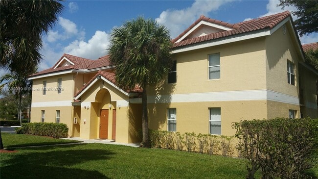 Building Photo - 7640 Westwood Dr Unit 407