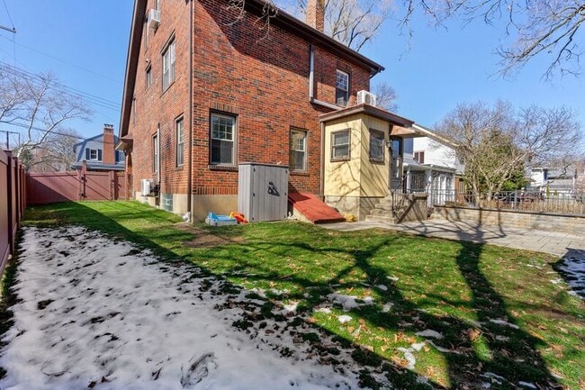 Photo - 431 Bucknell St
