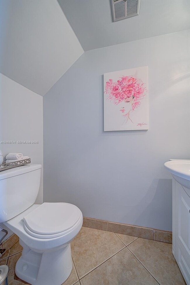 Photo - 5555 Ludlam Rd