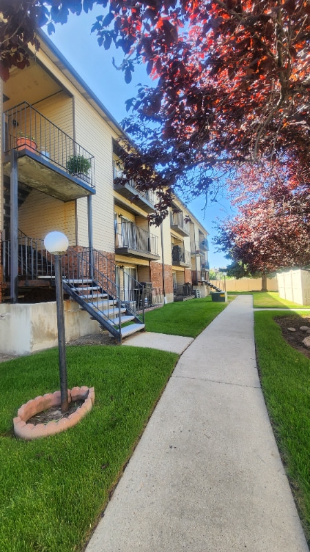 Building Photo - 1148 E 6600 S Rental
