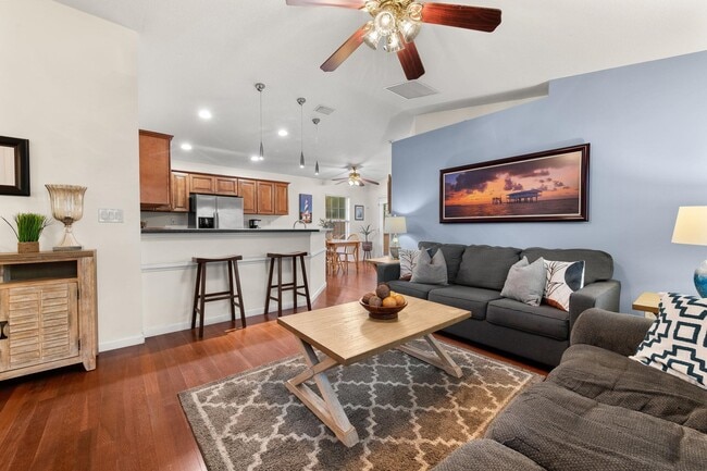 Photo - 122 Twine St