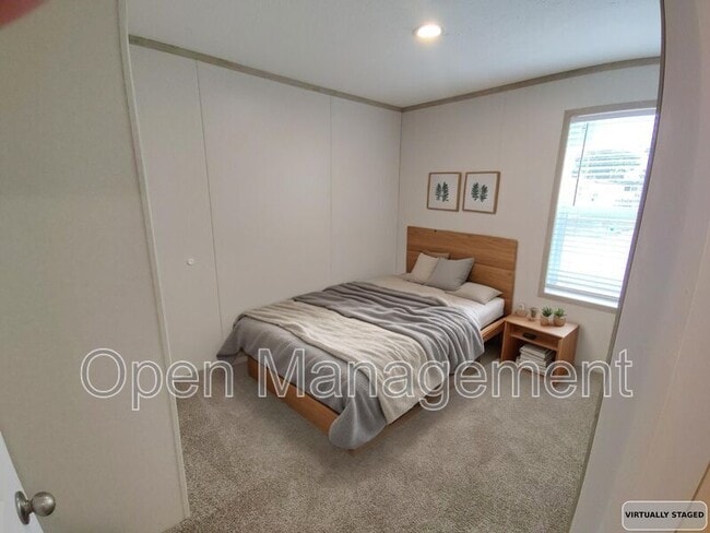 Photo - 24 Erin Ln