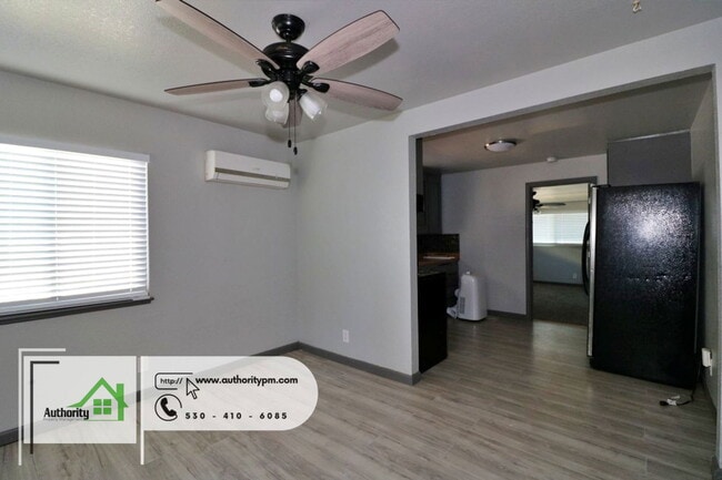 Photo - 4680 Meade St