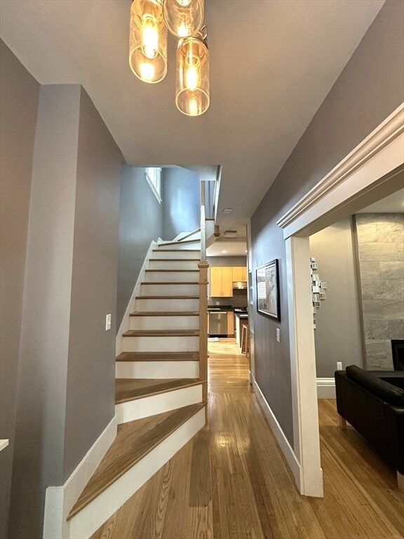 Photo - 315 Windsor St