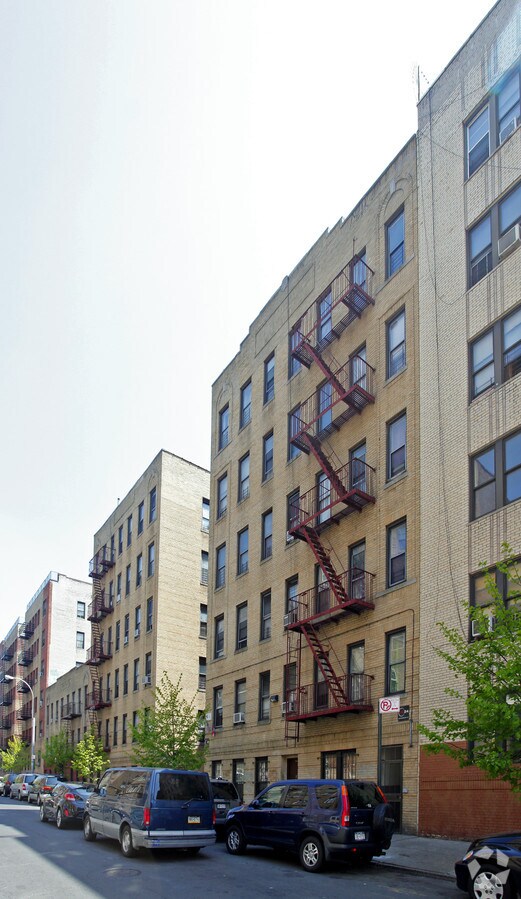 Primary Photo - 3422 Knox Pl Apartments