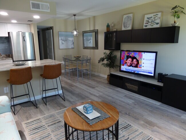 Sala de estar - 9715 Harrell Ave Unidad 39