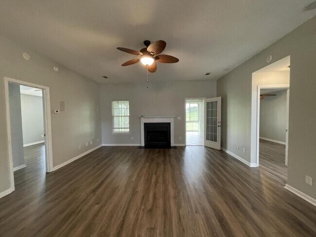 Photo - 200 S Houston Springs