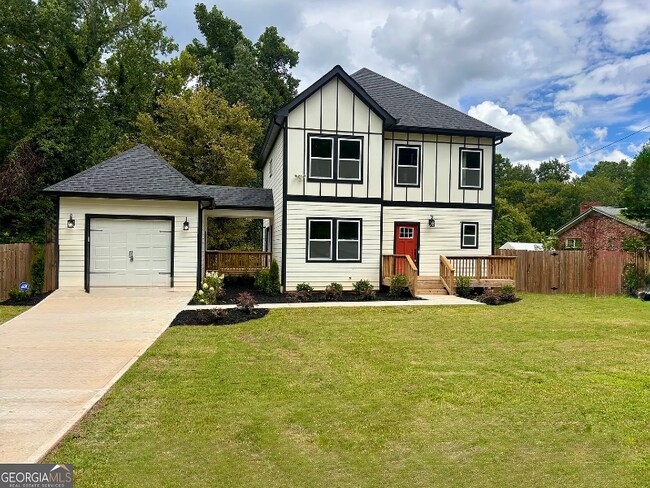 Photo - 1330 Adams Dr SW