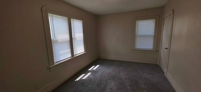 Photo - 2 Bedroom 1 Bathroom home;  $725!