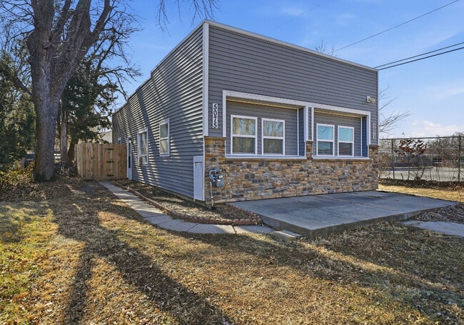 Building Photo - 5075 Orchard St Unit 2B/1B