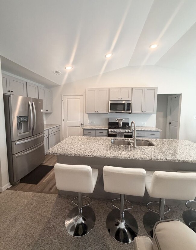 Photo - 4036 Shire St