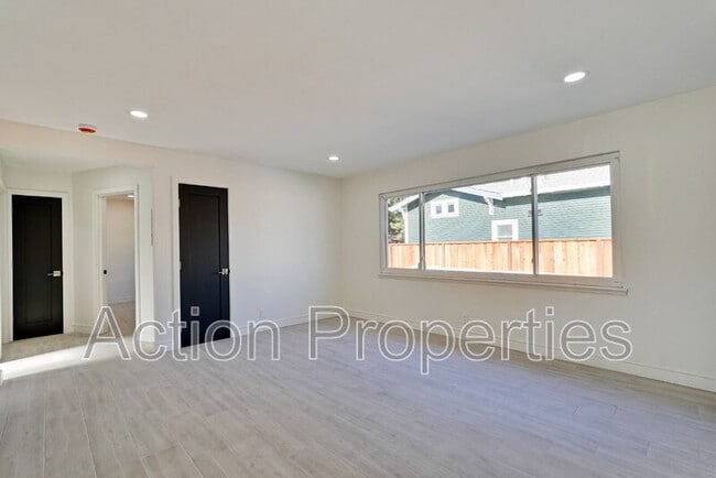 664 Ehrhorn Ave Unidad 3