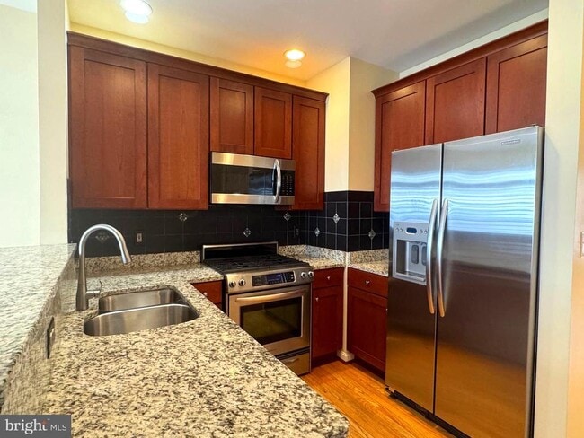 Photo - 136 Cameron Station Blvd