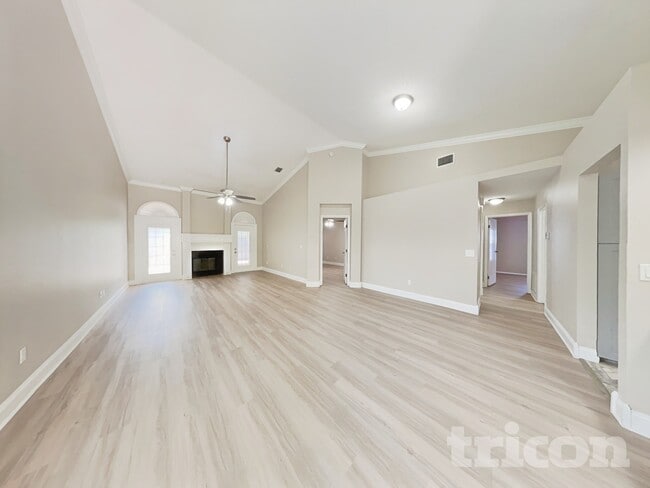 Photo - 10630 Satinwood Cir