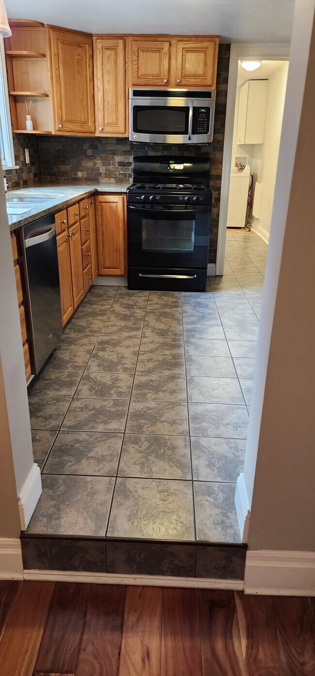 Photo - 1314 Sarah St