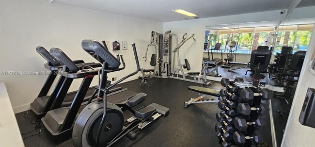 Photo - 801 NW 47th Ave Unidad 120w