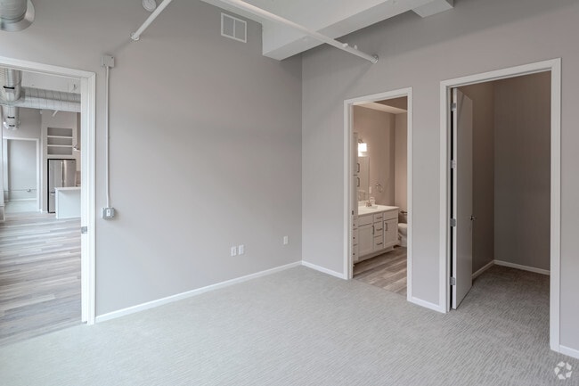 3HAB, 2BA - C1 1,534 ft² - R7 Lofts