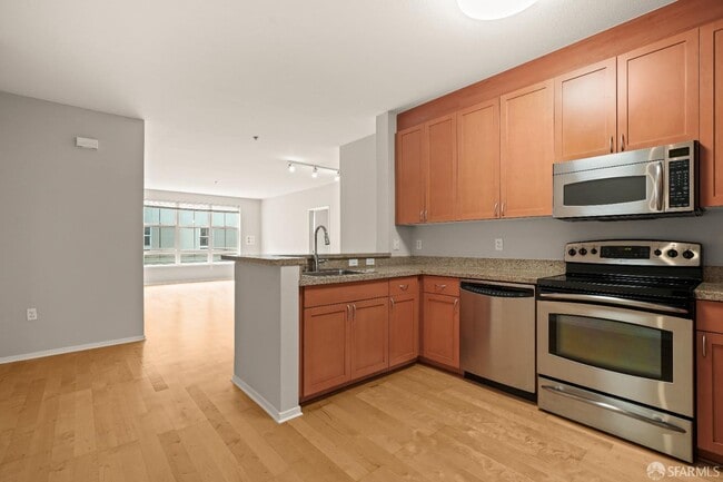 Building Photo - 821 Folsom St Rental