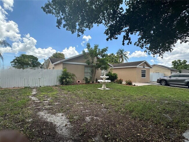 Photo - 19551 NW 57th Pl