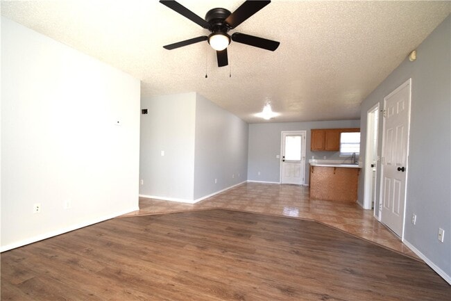 Photo - 12 Burnett Cir