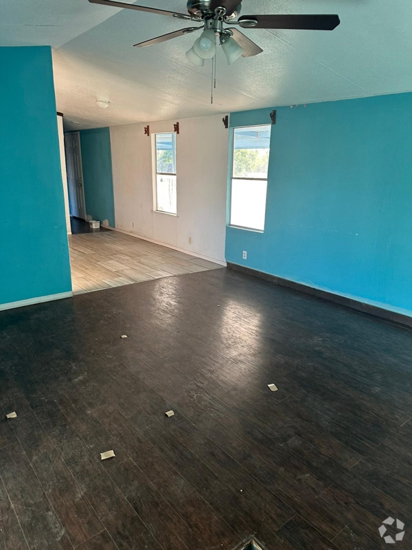 Building Photo - 14063 Bradley Rd Rental