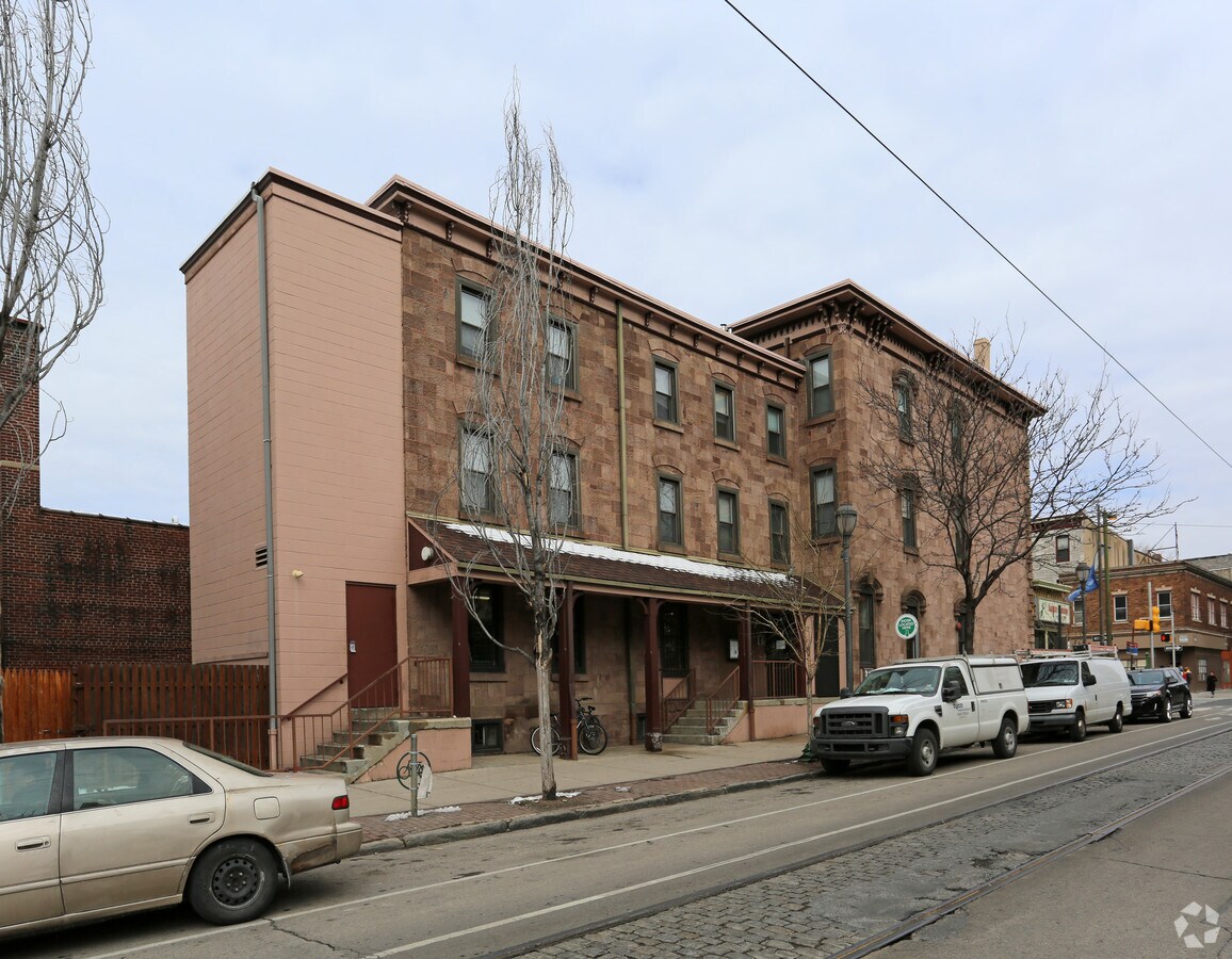 Photo - 4000 Chestnut St