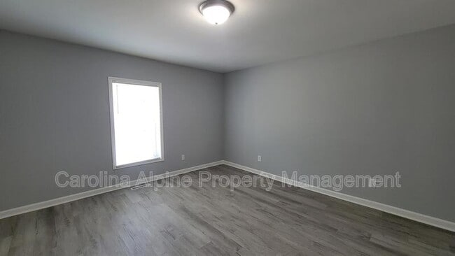 Building Photo - 215 Foy Ave