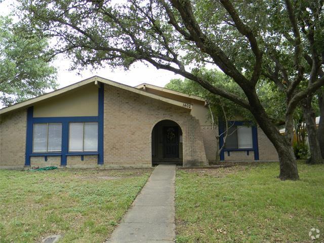 Building Photo - 1402 Forestglen Dr Rental