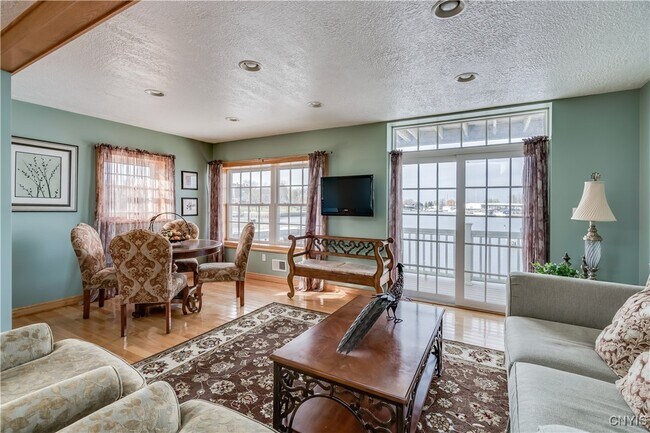 Photo - 207 General Smith Dr