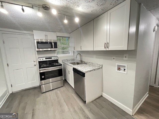 Photo - 665 Barnes Dr