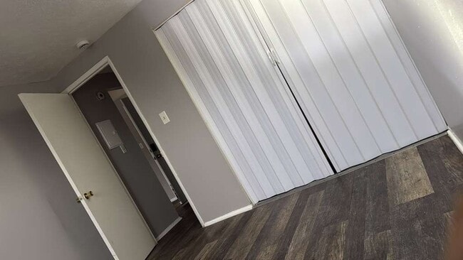 Building Photo - 13540 Superior Rd