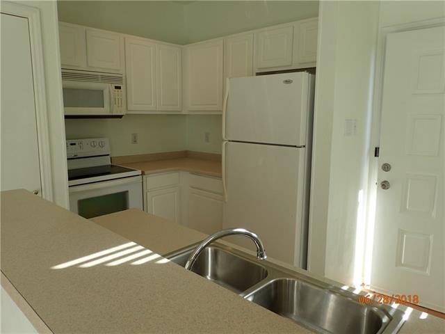 Photo - 2002 N Fitzhugh Ave Unidad 9 Rental