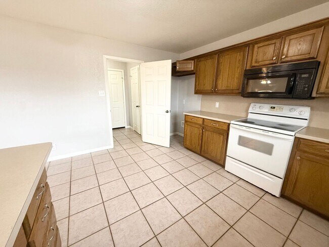 Photo - 801 Hickory St