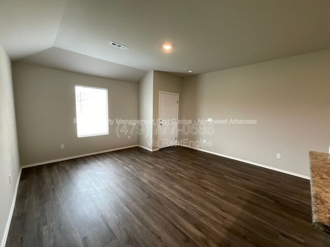 Photo - 2608 S Silver St